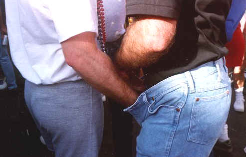 boys.jpg (37682 bytes)